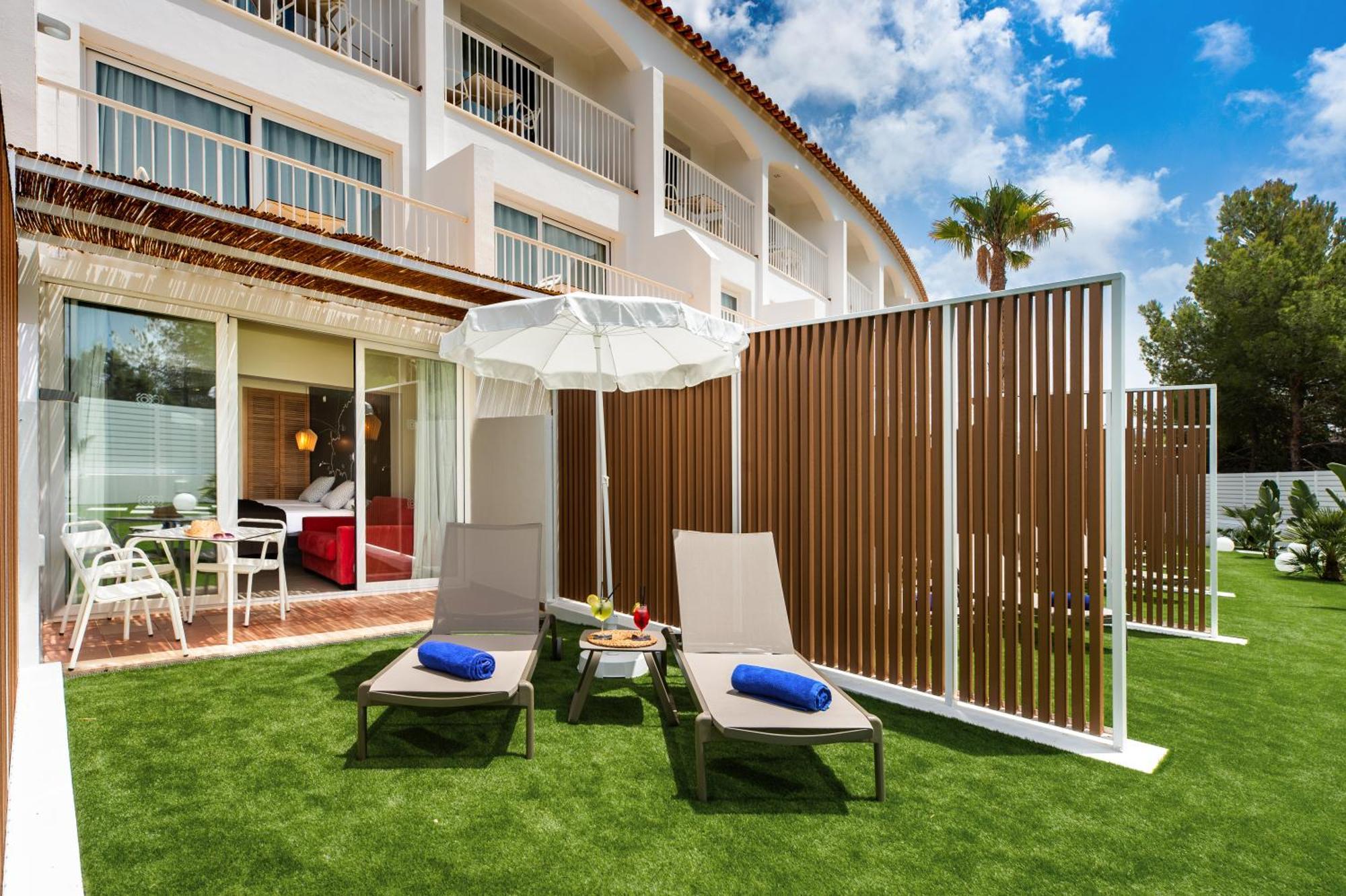 Hotel Vibra Cala Tarida-3Sup Exterior photo